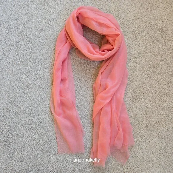 Ovcio Featherlight Cashmere Scarf in Azalea Pink - Picture 11 of 12